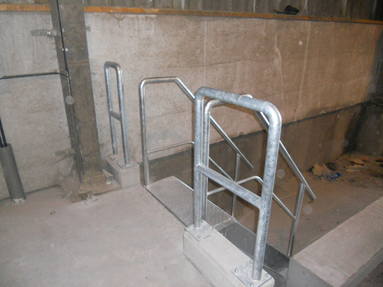 Constructiewerken aluminium - trap en reling
